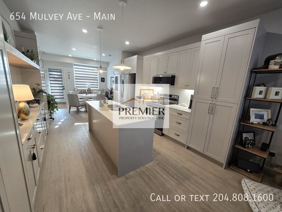 654 Mulvey Avenue #MAIN