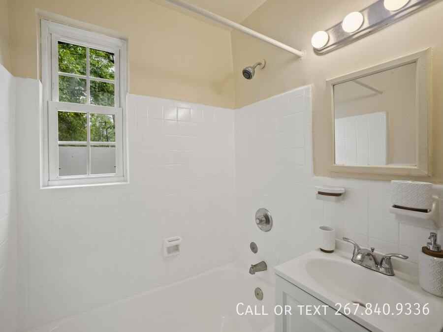 30 Danbury St Se #1 - Photo 2 of 50