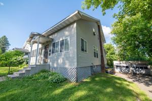 featured image of 324 Lennox St #1