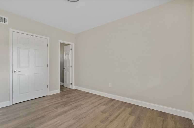 474 E Norwich Ave #A - Photo 6 of 12