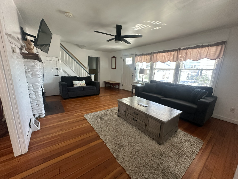 16 M St #A - Photo 3 of 17