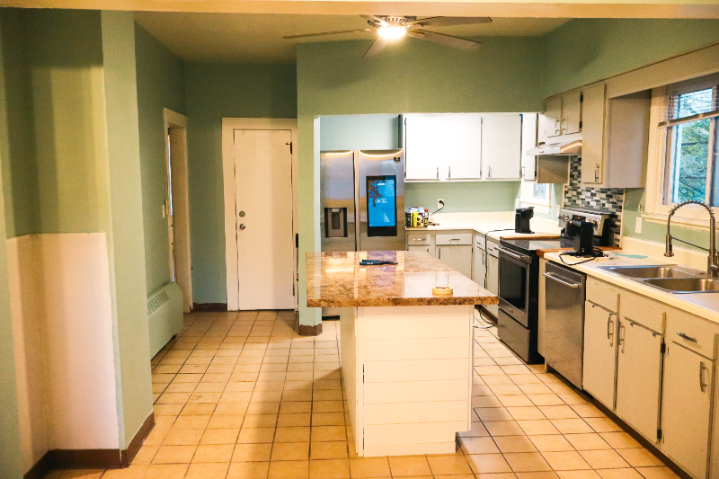 43 Park Ave - Photo 3 of 11