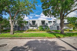 201 S Arrawana Ave - Photo 1 of 1