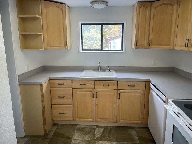 2109 4th Ave N - Photo 2 of 14