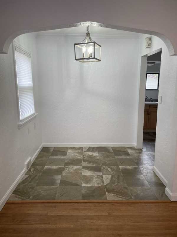 2109 4th Ave N - Photo 4 of 14