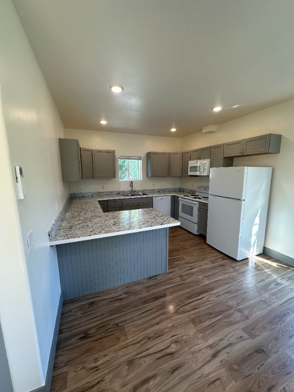 1017 Pullman St #2UPPERUNIT - Photo 5 of 6