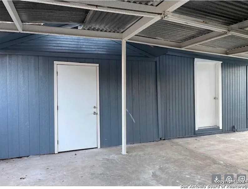 230 East Hafer Avenue - Photo 4 of 28