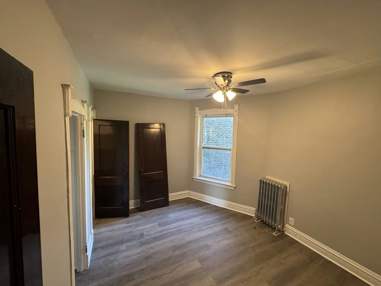 6360 South Greenwood Avenue, Unit 6360 - Unit 3 - Photo 3 of 33