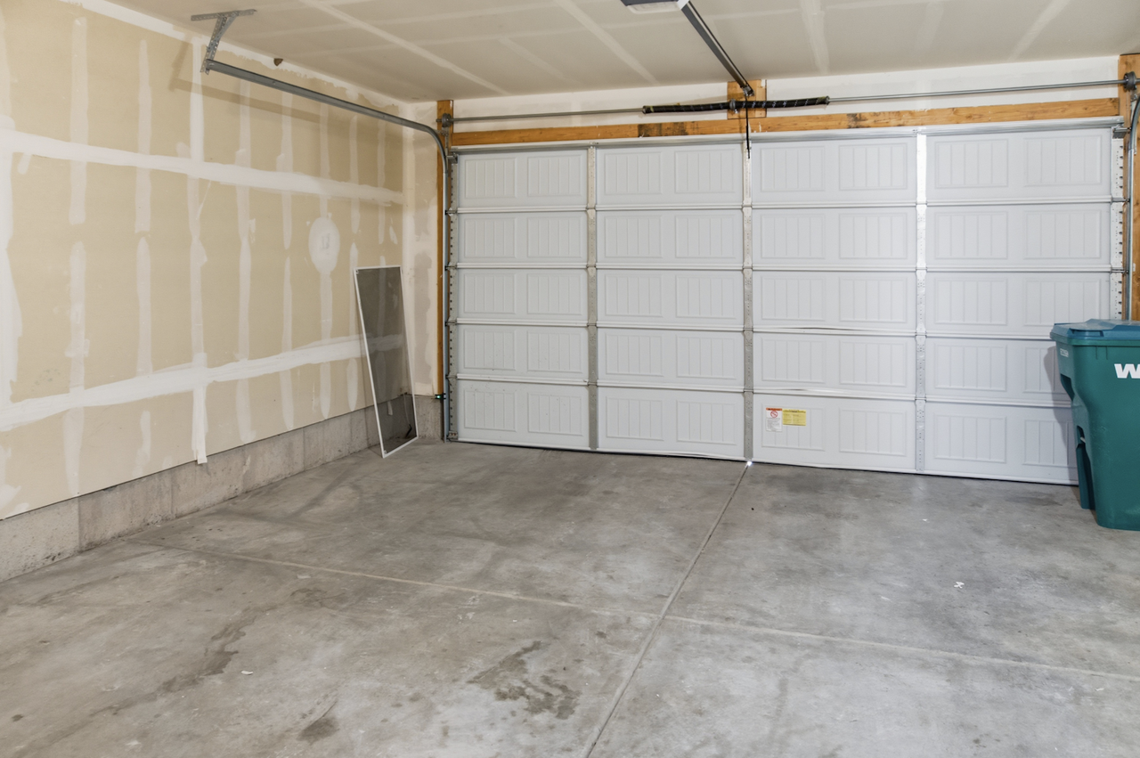 3933 Orinda Drive - Photo 5 of 12