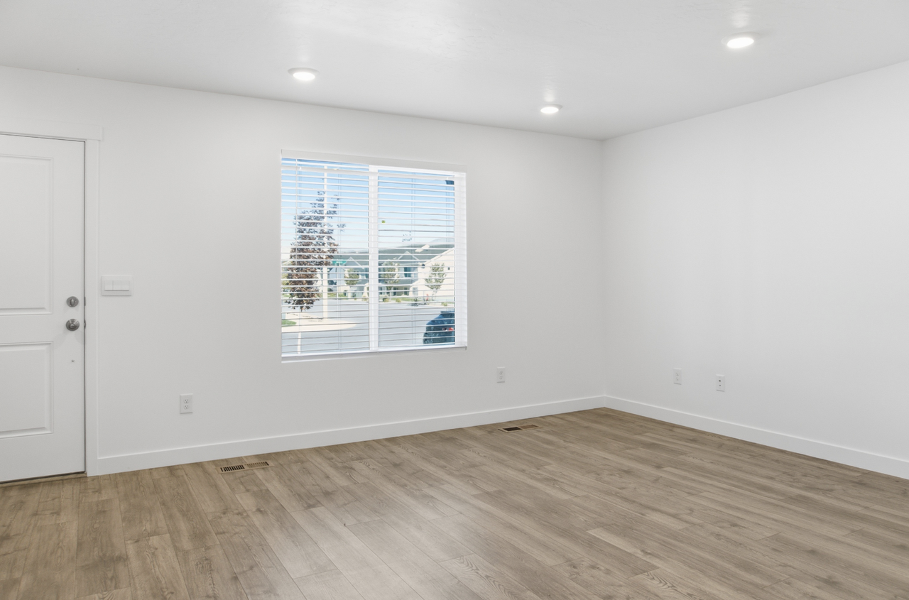 3933 Orinda Drive - Photo 7 of 12