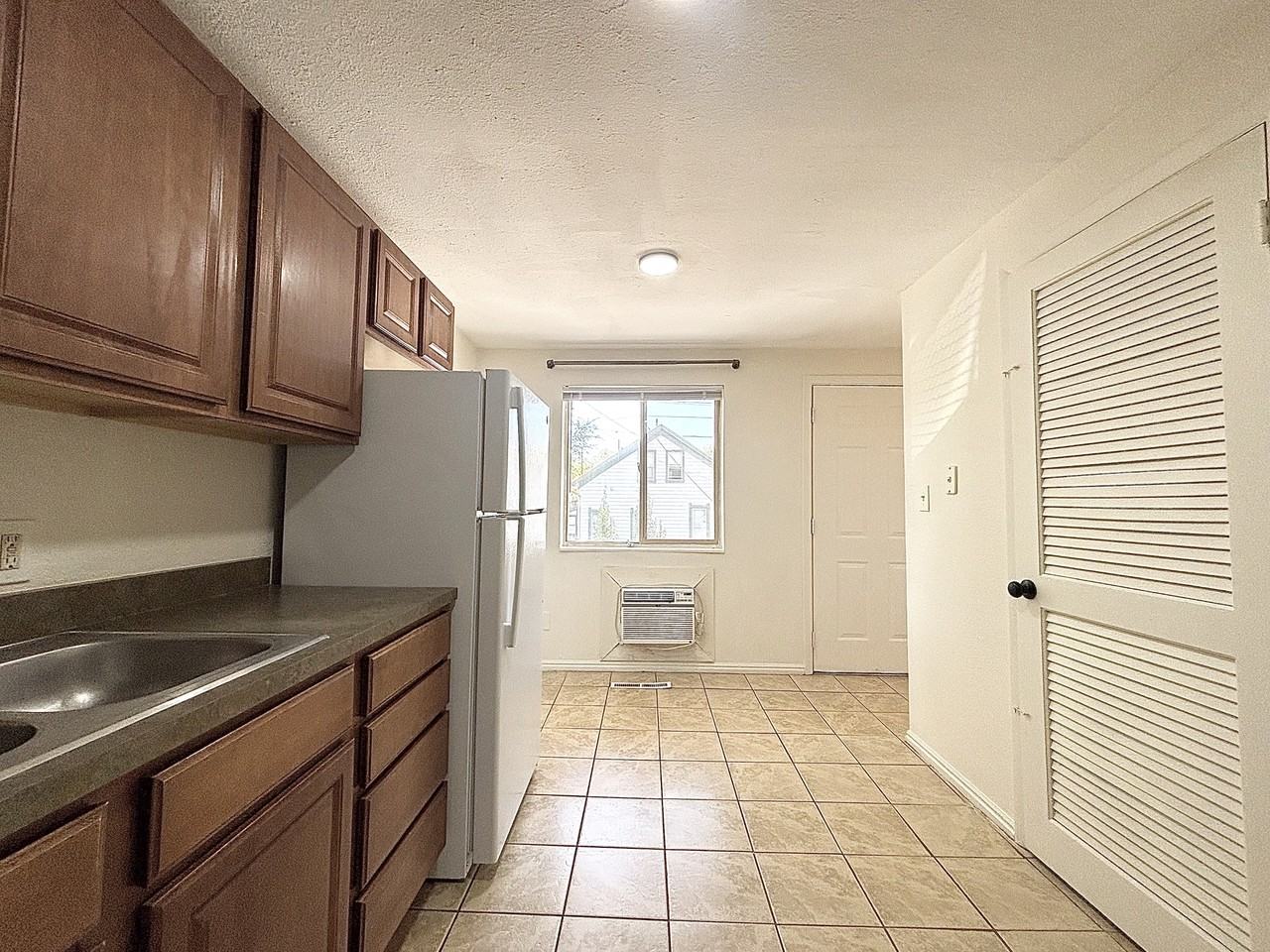 615 E 700 S, Salt Lake City, UT 84102 - Photo 7 of 25