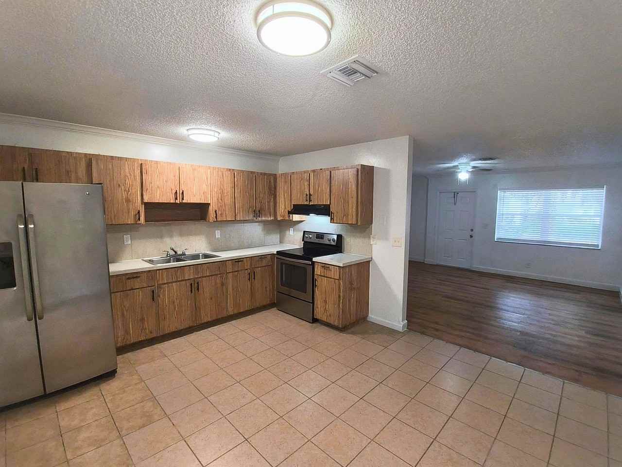 3071 Perry Avenue - Photo 2 of 30