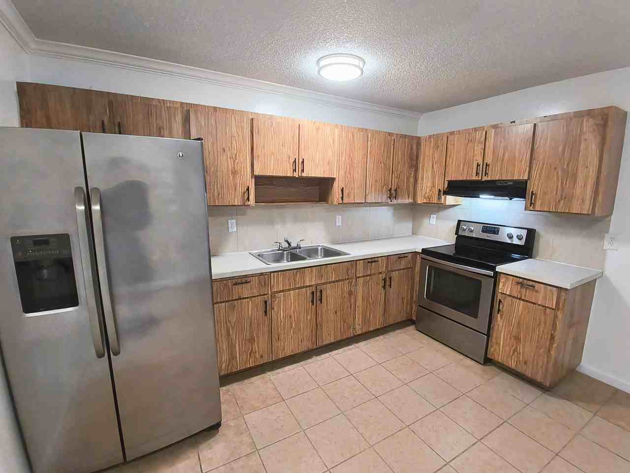 3071 Perry Avenue - Photo 3 of 30