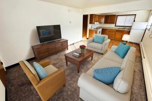 featured image of 315 S Marshall St