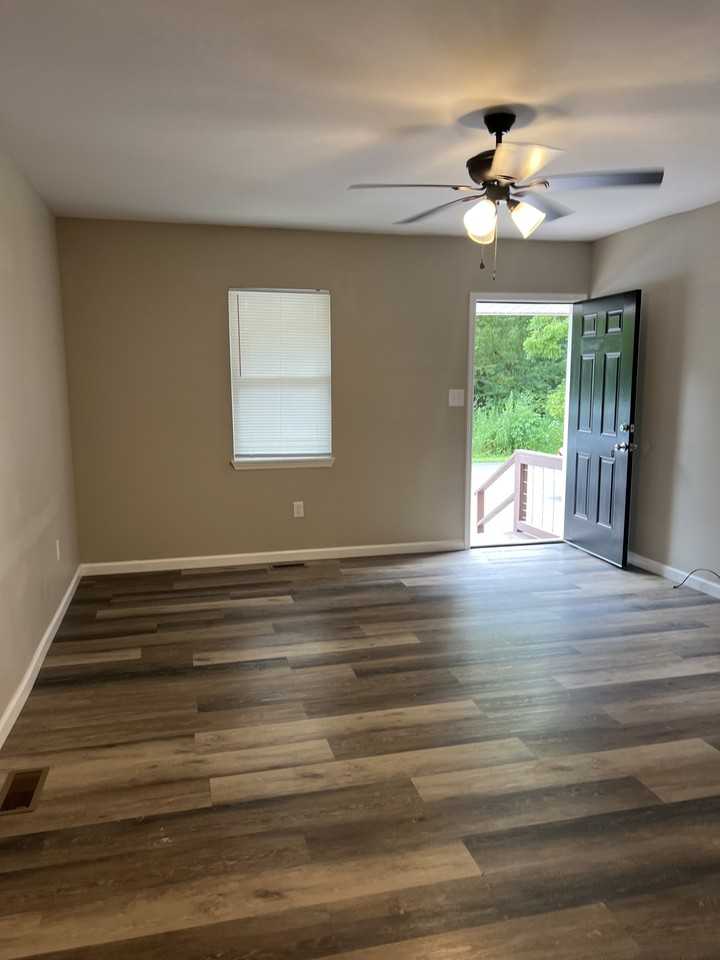 615 Beech Circle Northwest - Photo 3 of 10