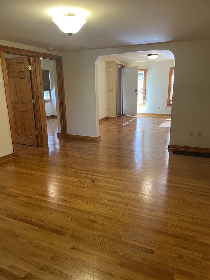 15-17-19 Johnston Avenue - Photo 5 of 22