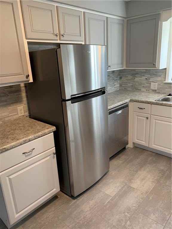 704 W Central Ave - Photo 5 of 14