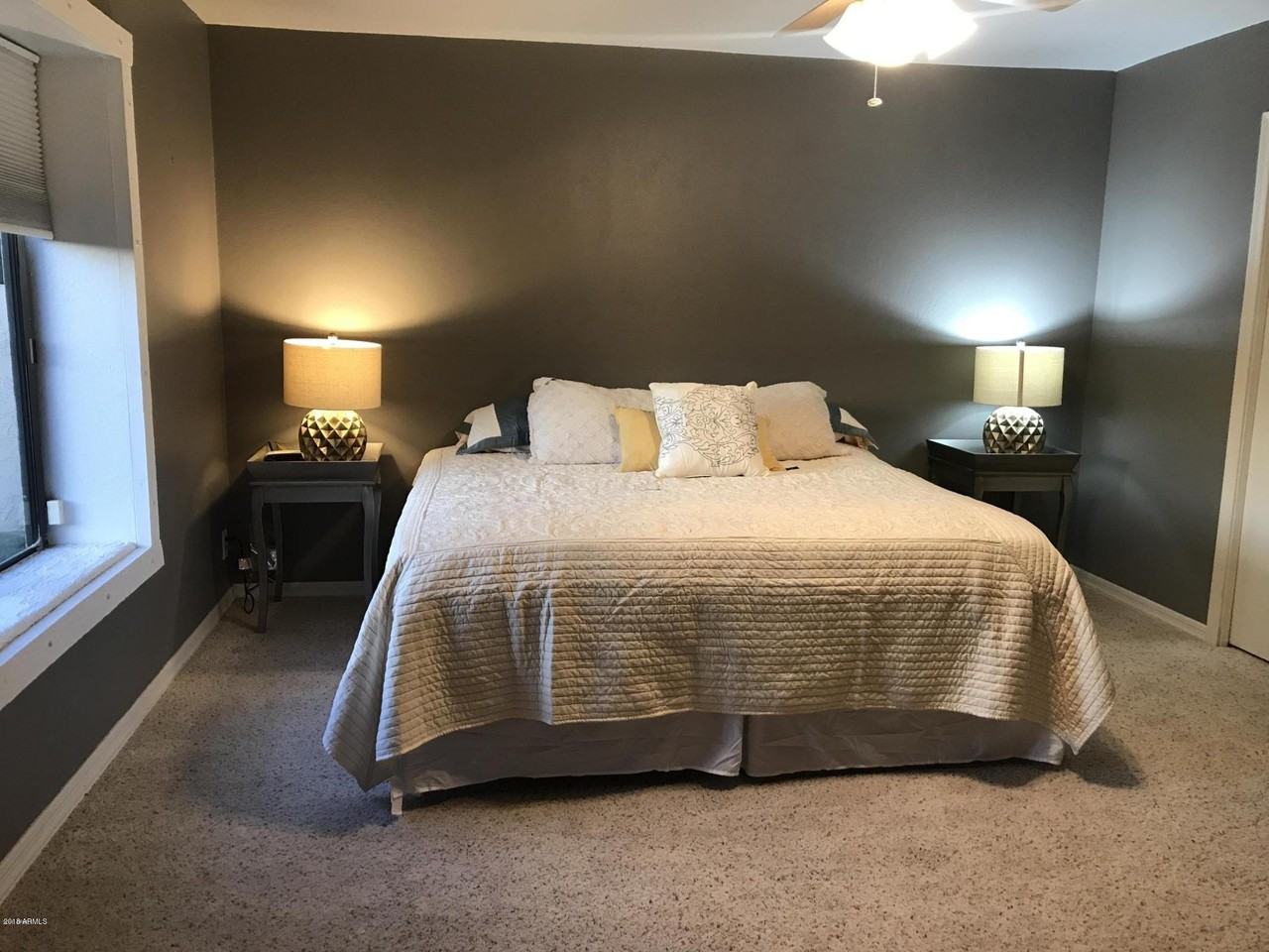 10008 N 33rd Pl - Photo 7 of 14