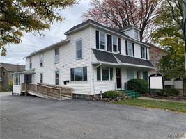 featured image of 335 Ellicott St Uppr #UPPER