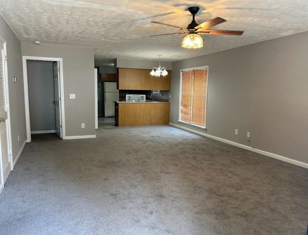 1515 Summerplace Dr - Photo 2 of 3