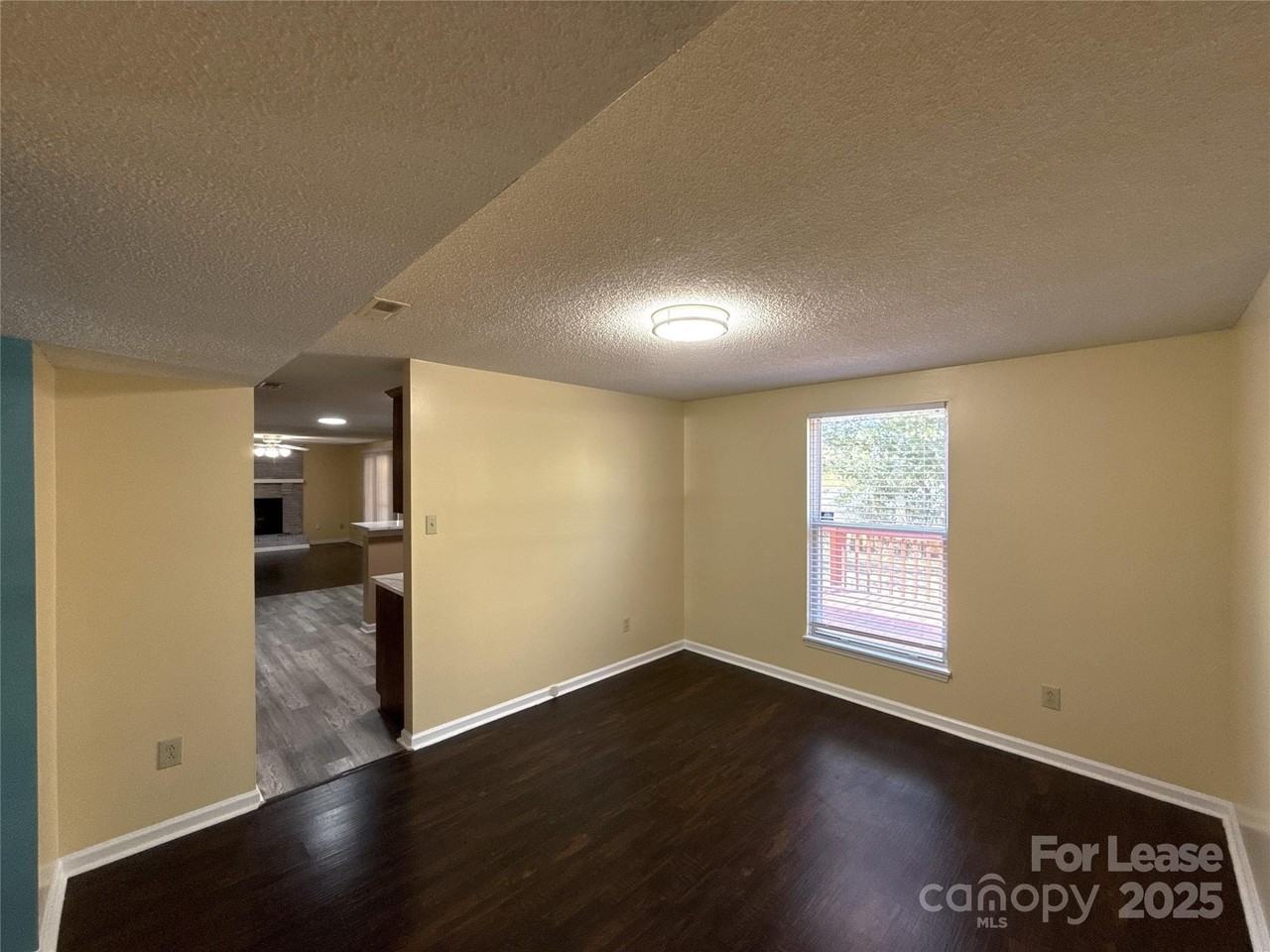 2015 Bantry Lane - Photo 5 of 29