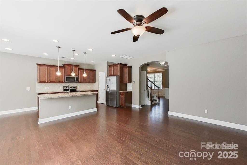 149 Glade Valley Avenue #80 - Photo 4 of 23