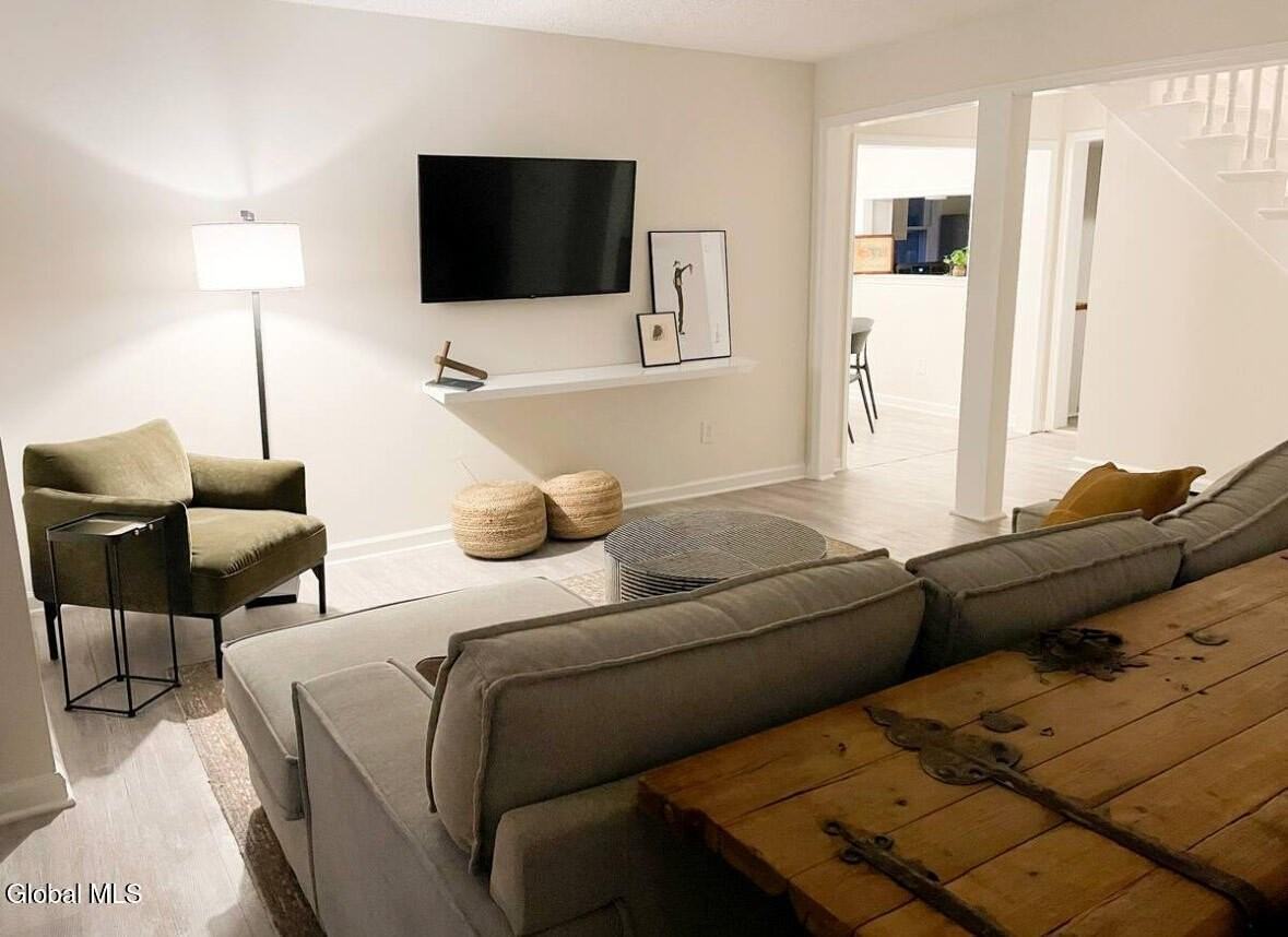 35 State St - Photo 5 of 11