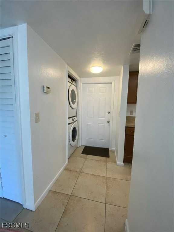 910 Se 14th Ter Apt 2 #2 - Photo 3 of 23