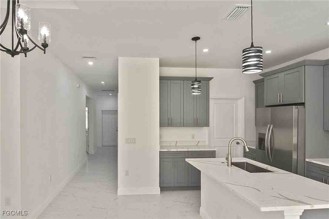 3034 Price Ave - Photo 5 of 21