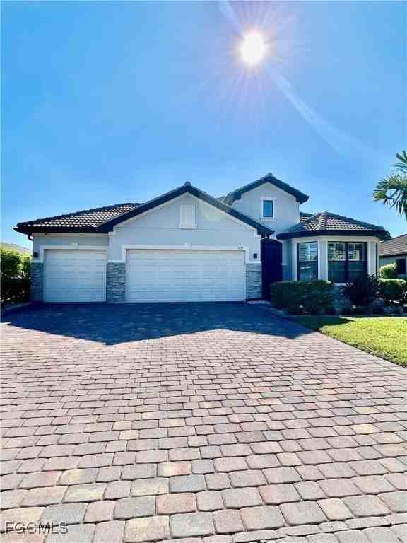 3425 Hampton Blvd - Photo 2 of 38