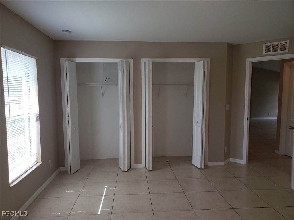 1904 Ne 33rd Ter - Photo 5 of 10