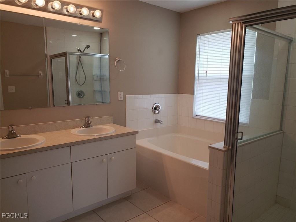 1904 Ne 33rd Ter - Photo 6 of 10