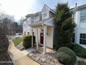 48 Tulip Ln - Photo 1 of 1