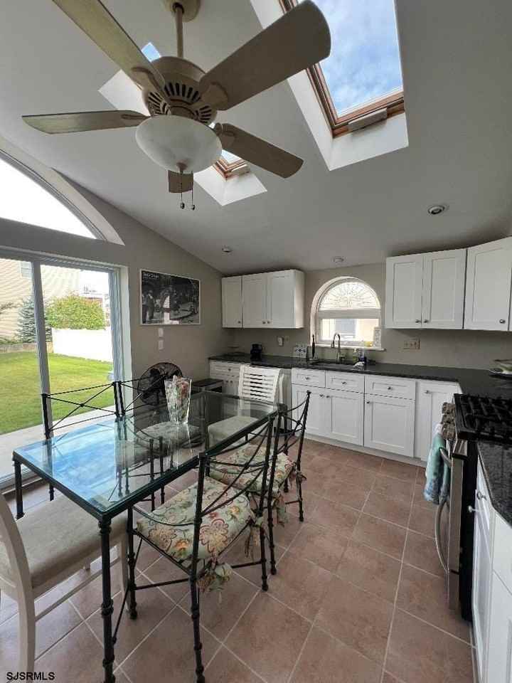 111 N Monroe Ave - Photo 6 of 16