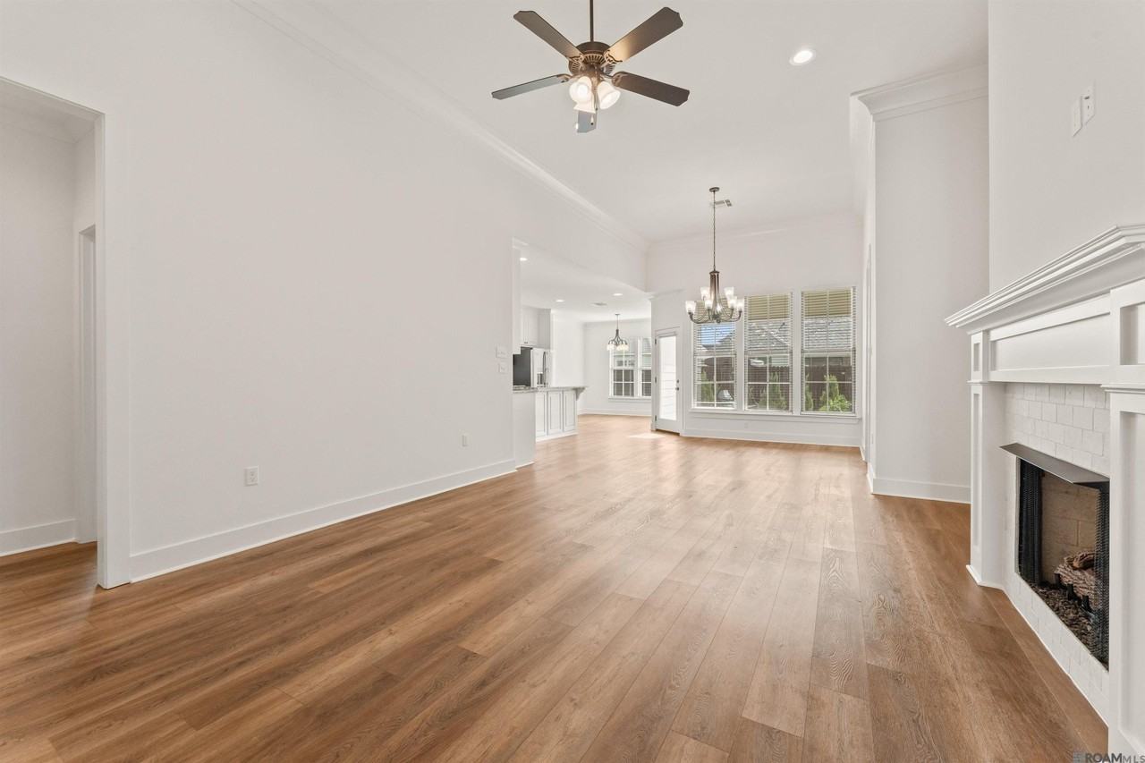 557 Warbler Crossing Ave - Photo 3 of 33