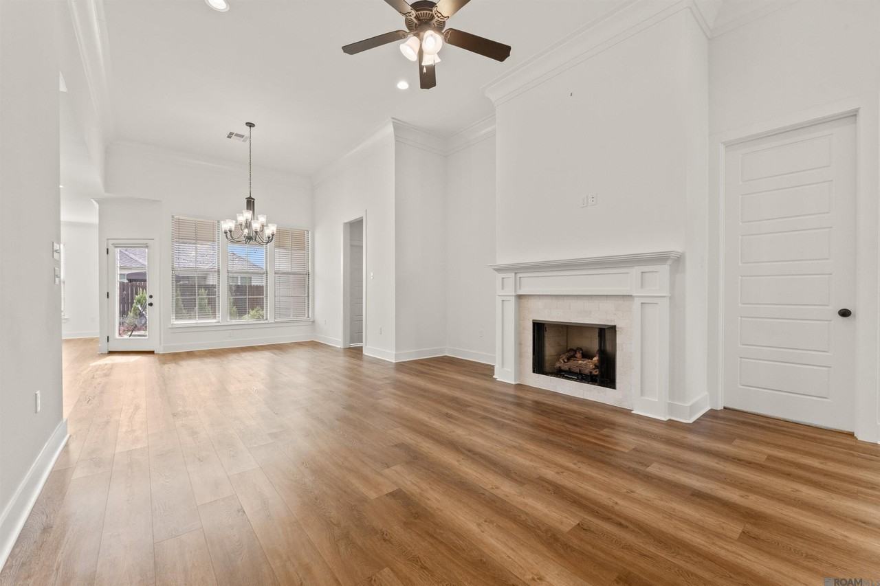 557 Warbler Crossing Ave - Photo 4 of 33