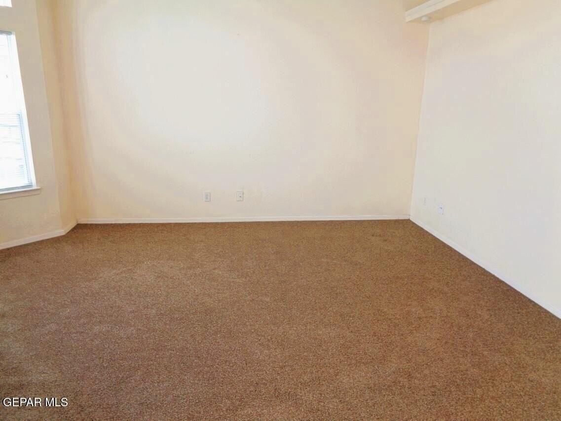 3033 Tierra Polar Dr - Photo 3 of 25