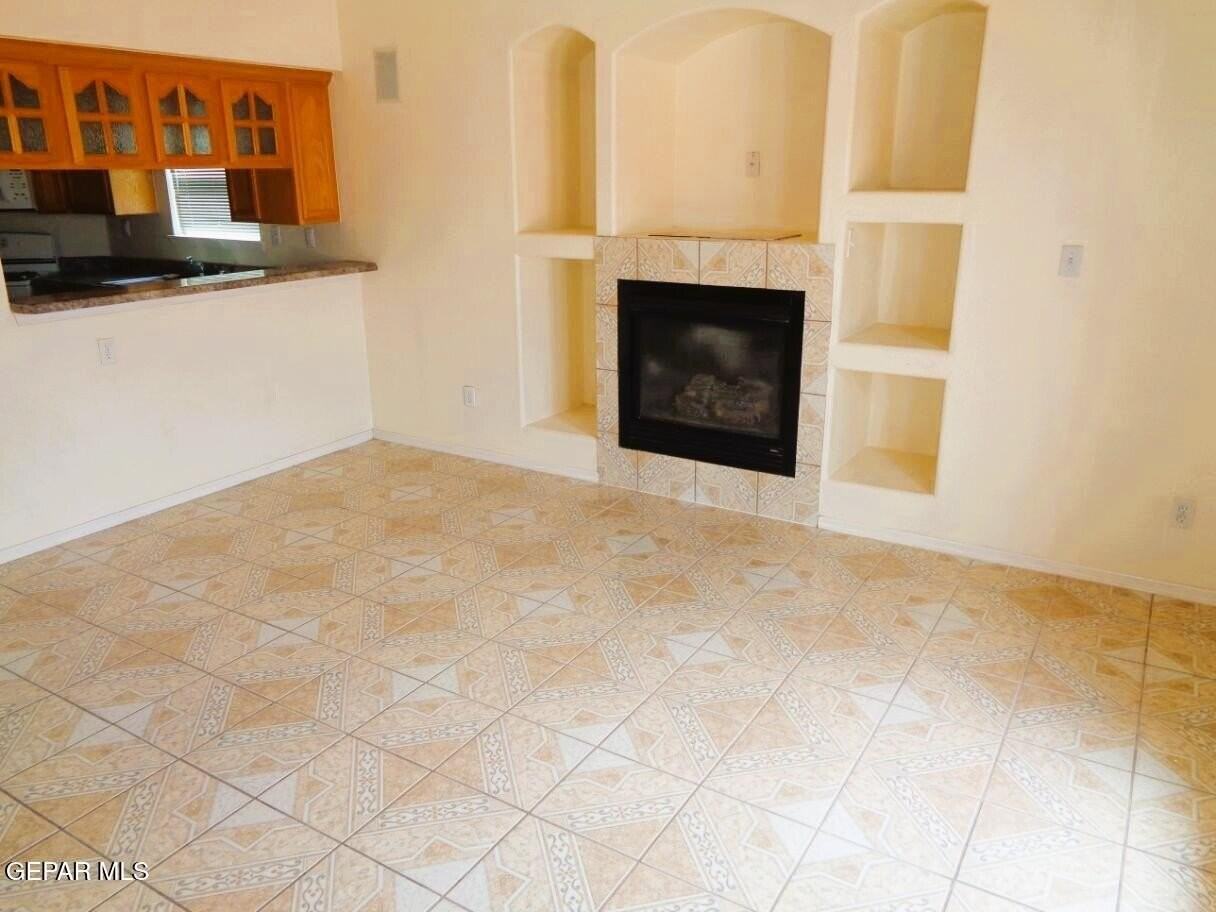 3033 Tierra Polar Dr - Photo 6 of 25