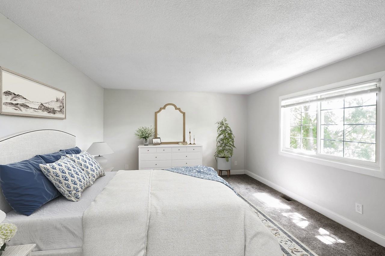 Lake Shore Park Apartments - Photo 4 of 26