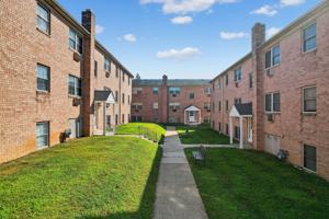 featured image of 4800 Township Line Road