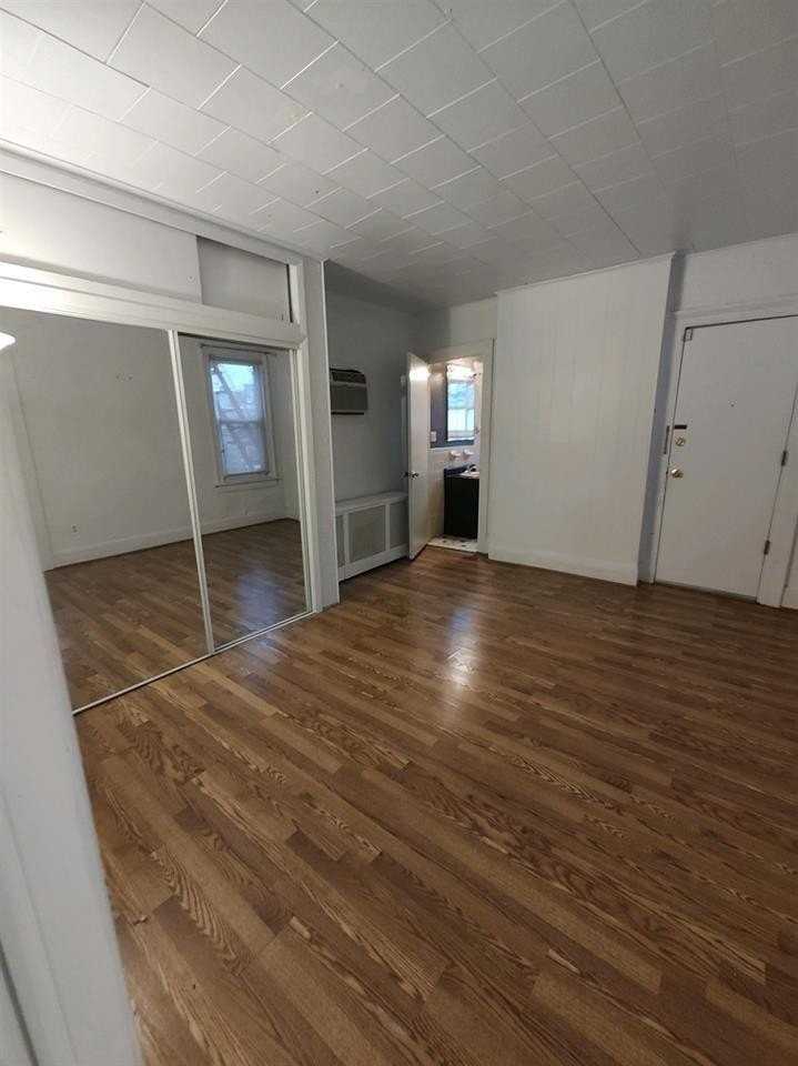 56 Waverly St #2 - Photo 7 of 15