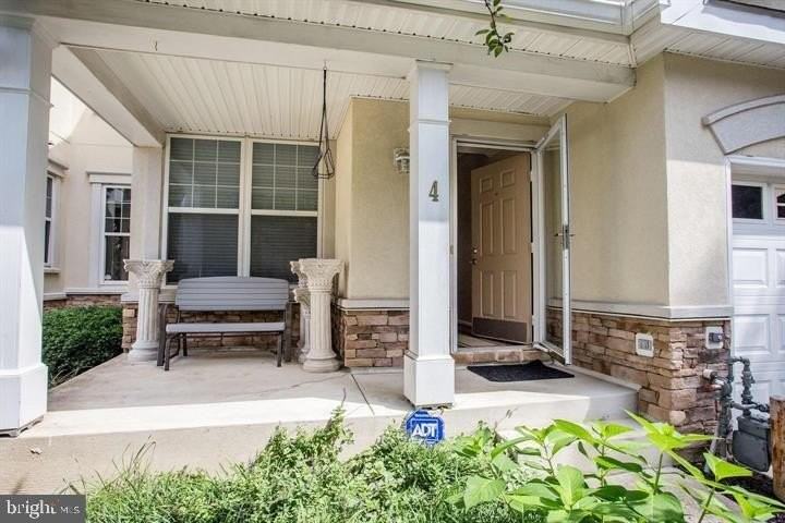 4 Austringer Ct - Photo 2 of 30