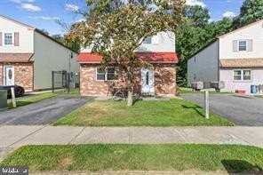 513 Corinthian Avenue - Photo 2 of 18