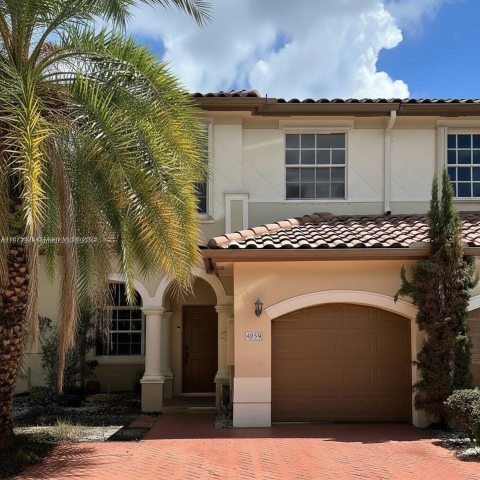 4959 Sw 135th Way #4959 - Photo 2 of 21