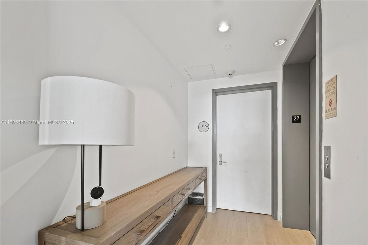 3131 Ne 7th Ave #2206 - Photo 2 of 8