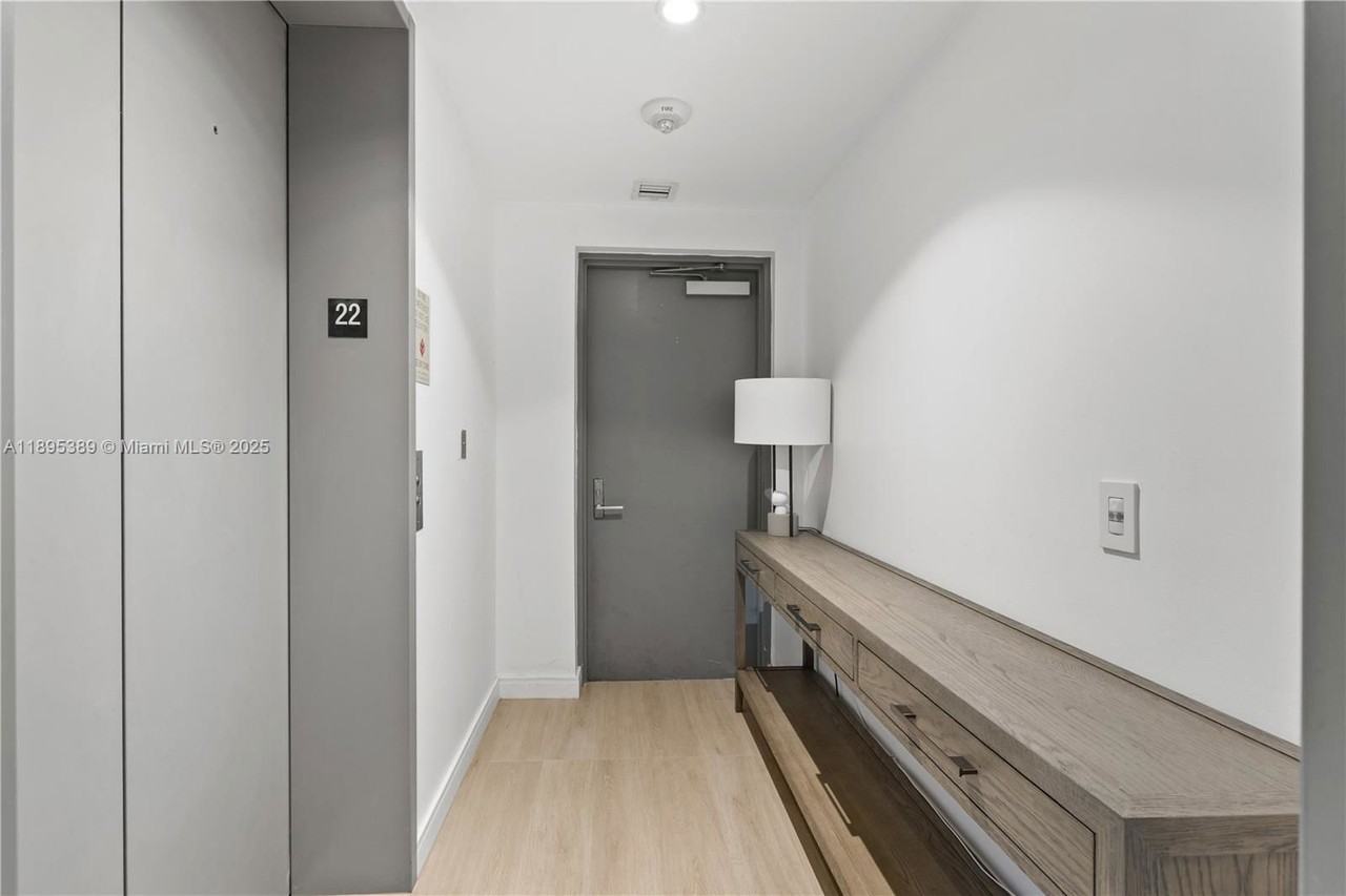 3131 Ne 7th Ave #2206 - Photo 3 of 8