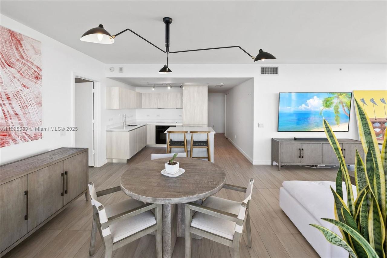 3131 Ne 7th Ave #2206 - Photo 5 of 8