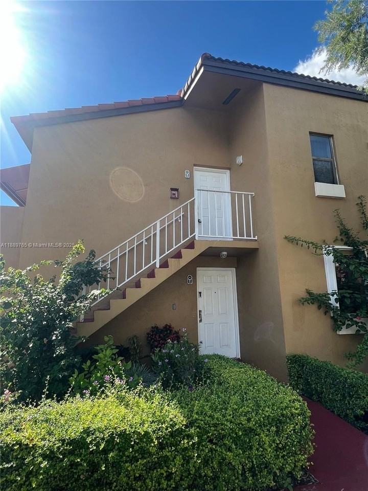 15600 Sw 80th St #L201