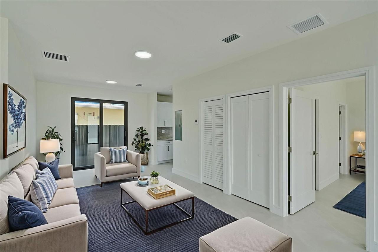 5145 E 3rd Ave - Photo 5 of 8