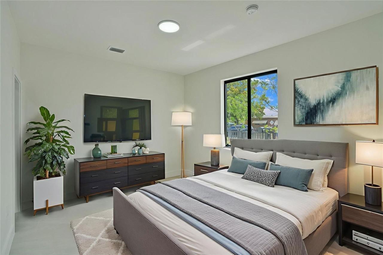 5145 E 3rd Ave - Photo 7 of 8